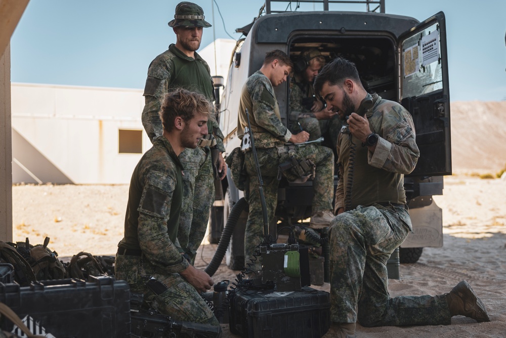Dutch Marine Commandant Ivo Moerman visits The Combat Center