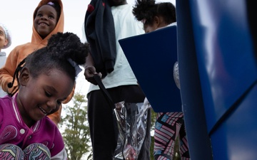 26th Marine Expeditionary Unit's Trunk-or-Treat [Photo 10 of 10]