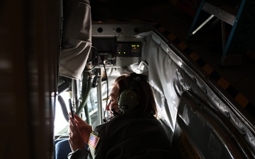 Gov. Reynolds takes photo in boom pod