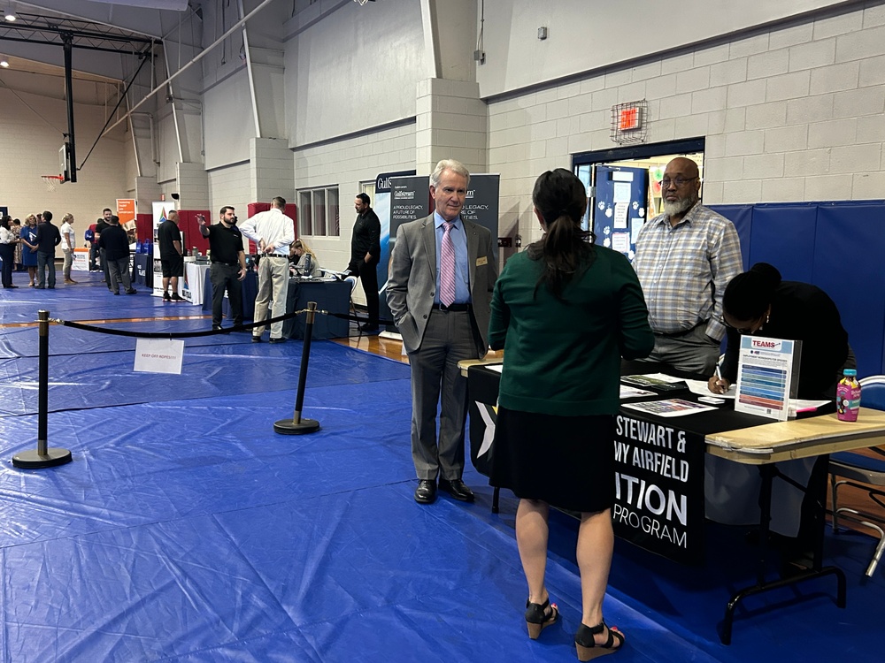 Regional Hiring Event Offers Opportunities for Military Community