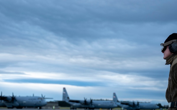 BM 25-1 takes off at Yokota