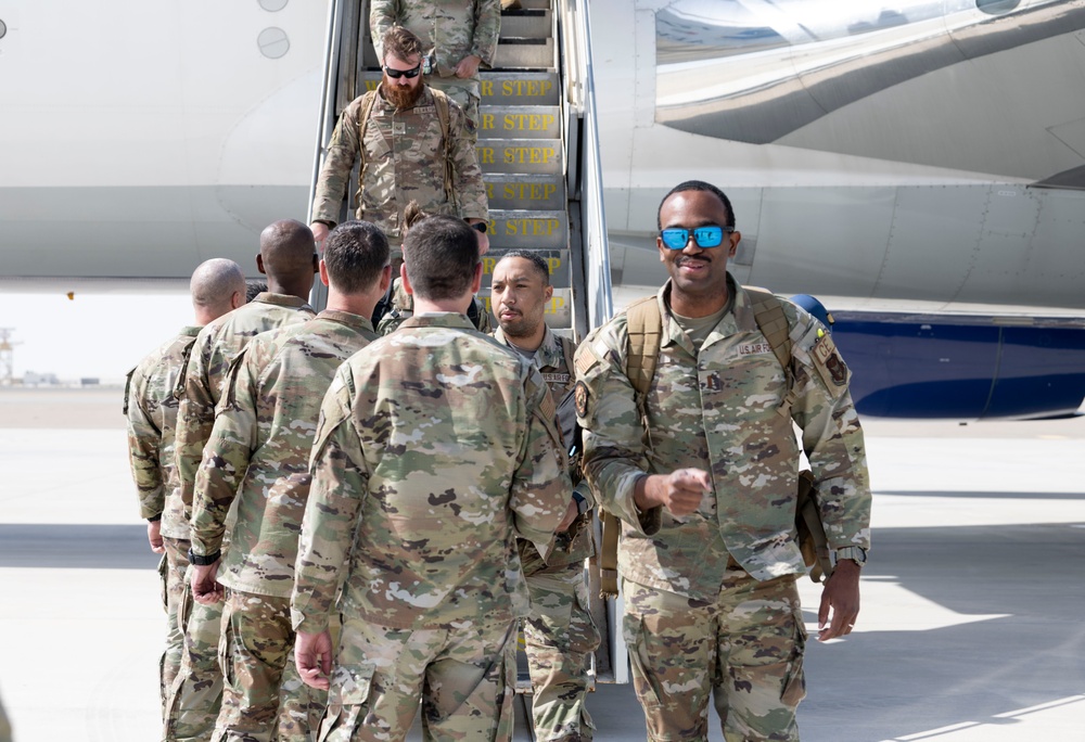 380th AEW welcomes deployers