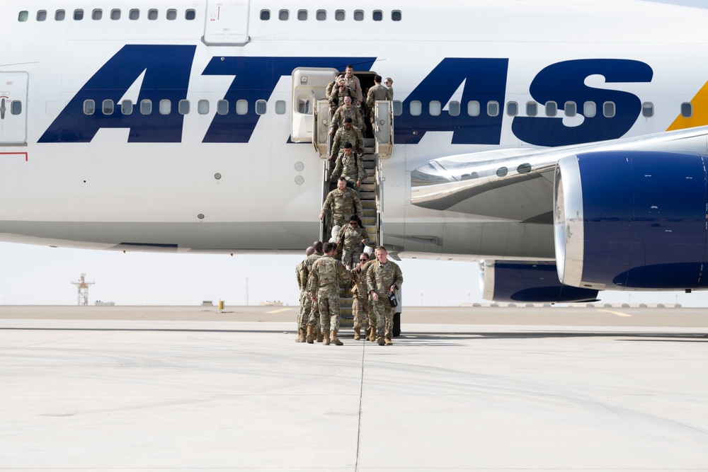 380th AEW welcomes deployers