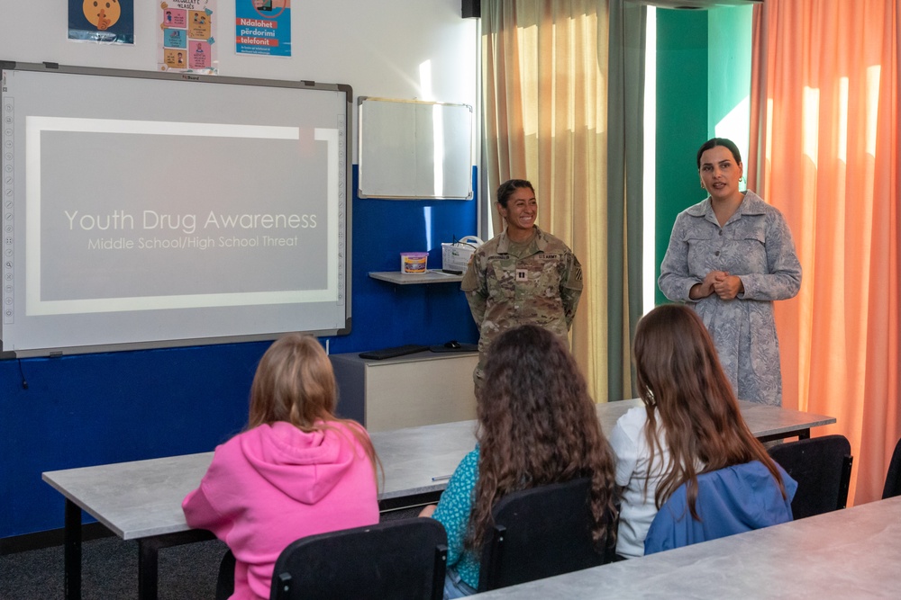 Soldiers assigned to NATO-led KFOR mission conduct presentation at Future School of Kosovo