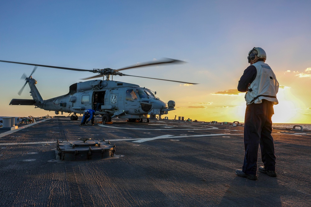 USS Arleigh Burke Flight Quarters