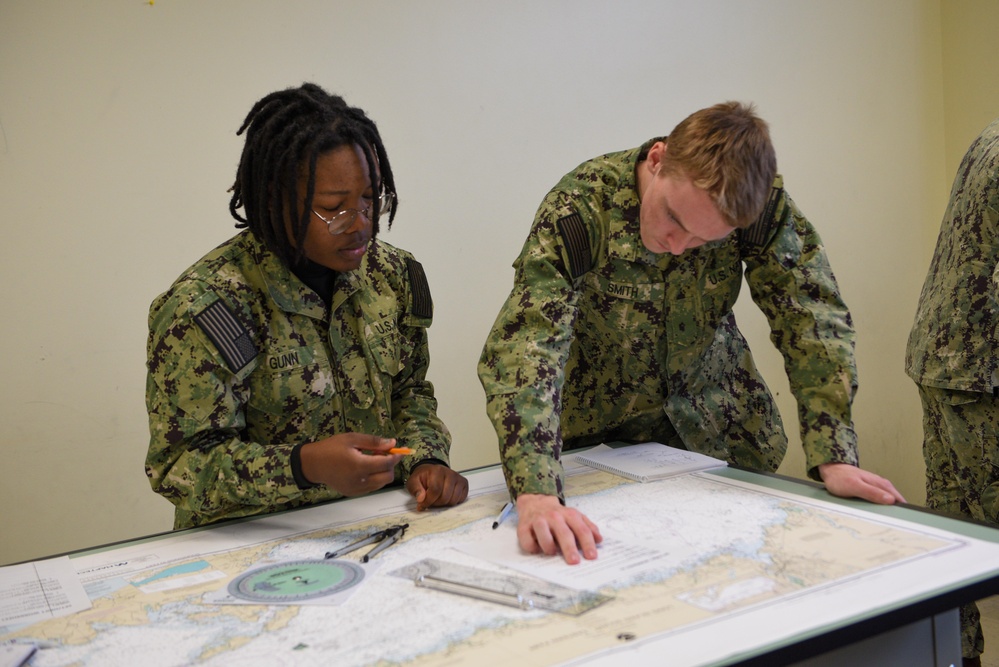 SCSTC GL Students Practice Navigation Plotting