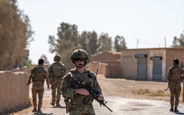 U.S. Soldiers and Syrian Democratic Forces conduct joint patrol