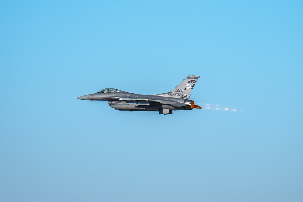 Air Force ROTC Detachment 780 visits Joe Foss Field