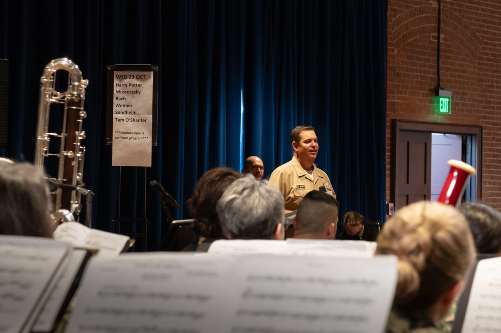 CHINFO visits the US Navy Band