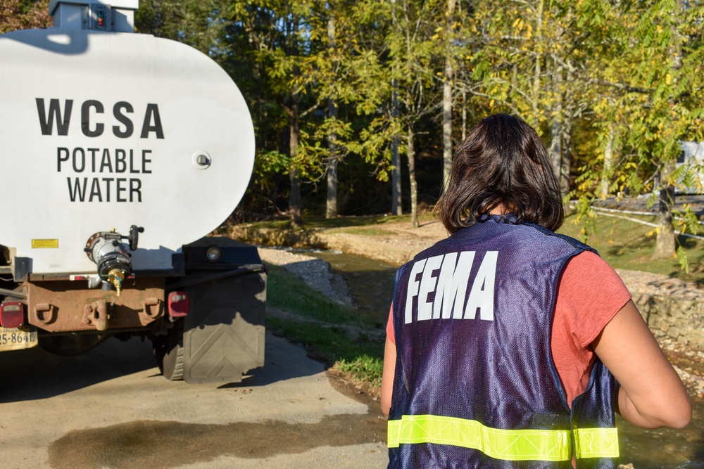 Disaster Survivor Assistance Teams Help Suriviors Apply for Aid in Western Virginia