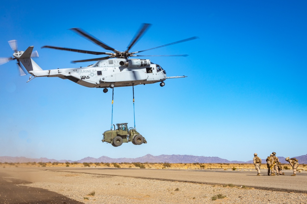 WTI 1-25 CH-53 Heavy Lift