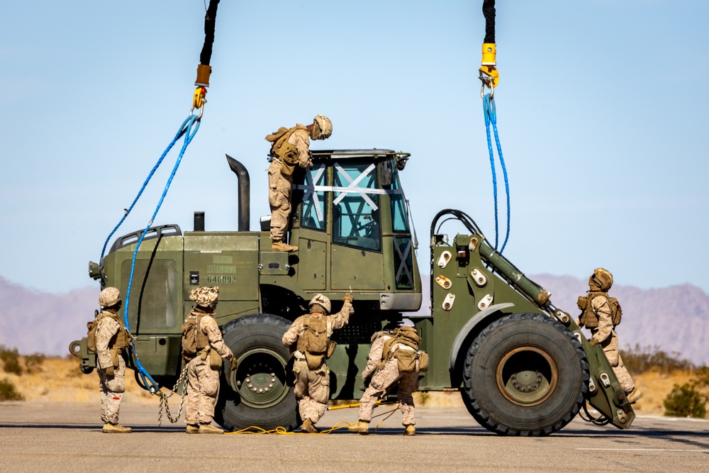 WTI 1-25 CH-53 Heavy Lift