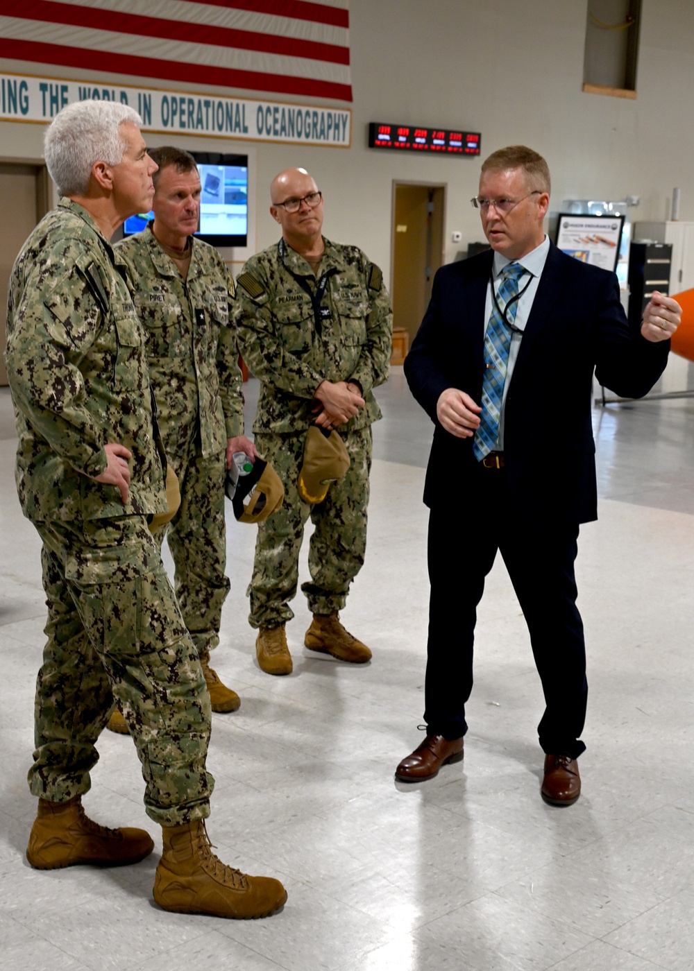 Vice Adm. Karl Thomas Visits Naval Meteorology and Oceanography Enterprise