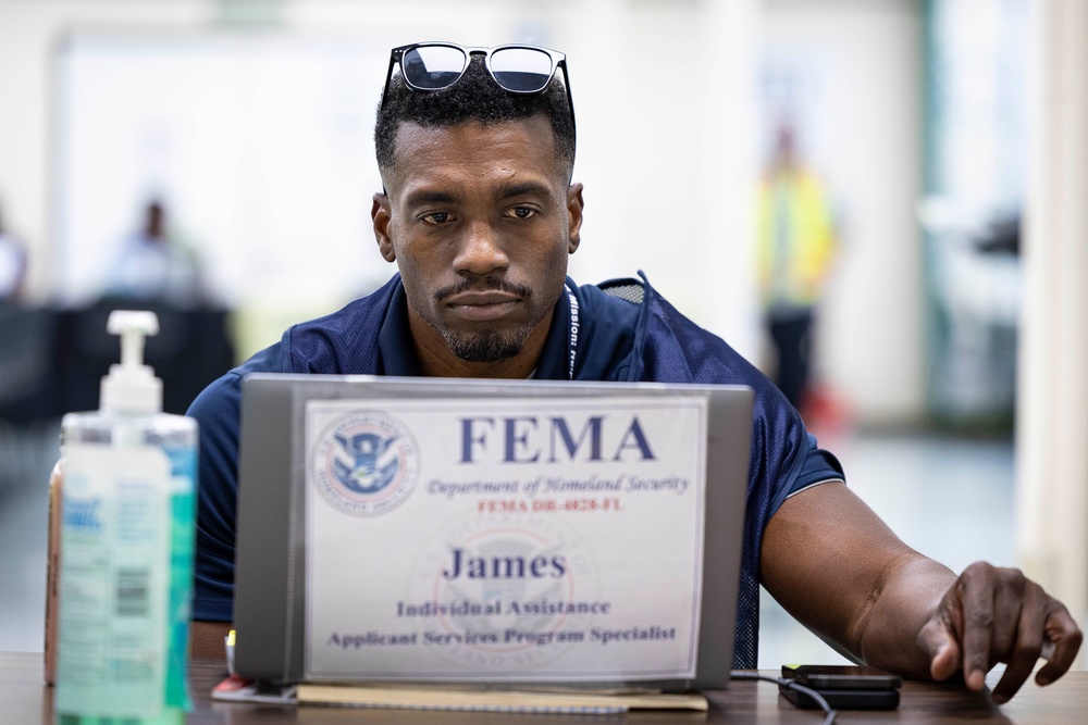 FEMA Disaster Recovery Center in Manatee County