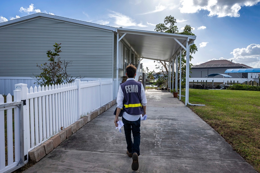 Disaster Survivor Assistance Teams outreach in Charlotte County Florida