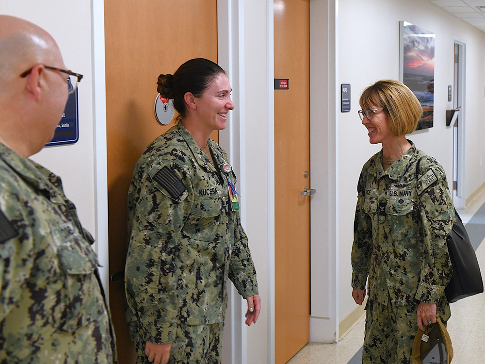 Fleet Surgeon, Command 2nd Fleet and Force Surgeon, Naval Surface Force Atlantic visit NH Jacksonville