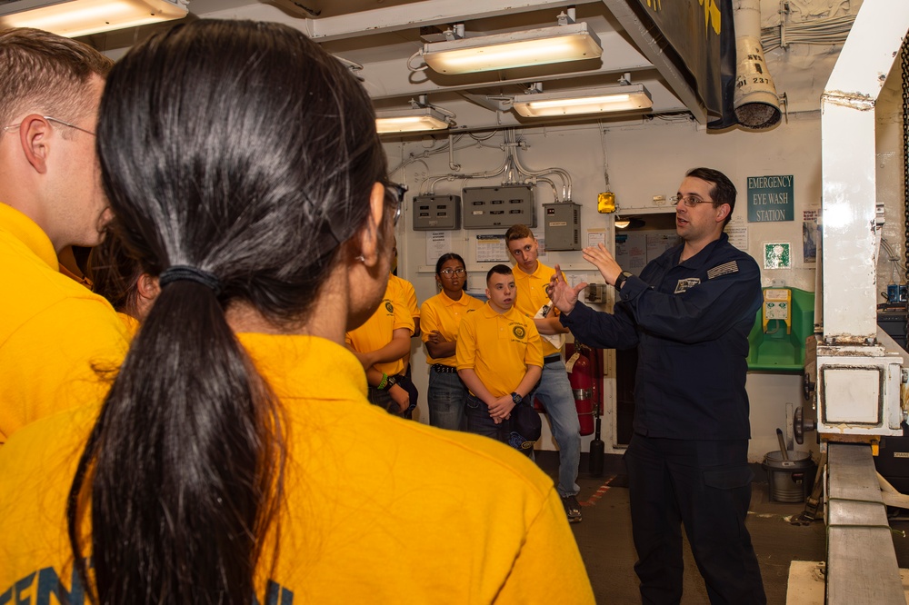 NJROTC Students Tour USS Carl Vinson (CVN70)