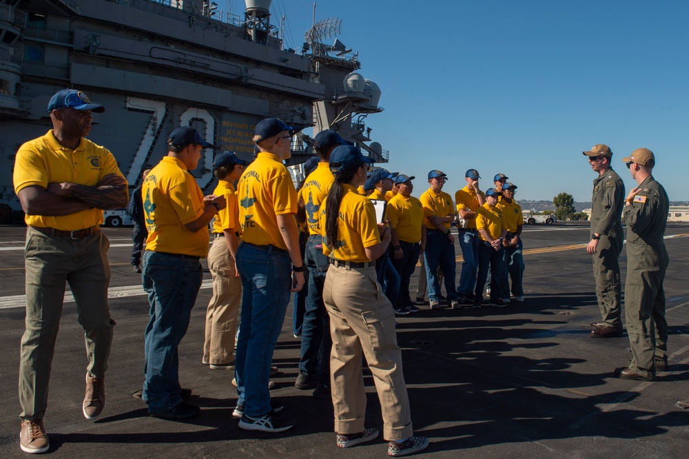 NJROTC Students Tour USS Carl Vinson (CVN70)