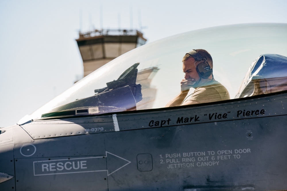 Maintenance preparing F-16s for the WSEP exercise