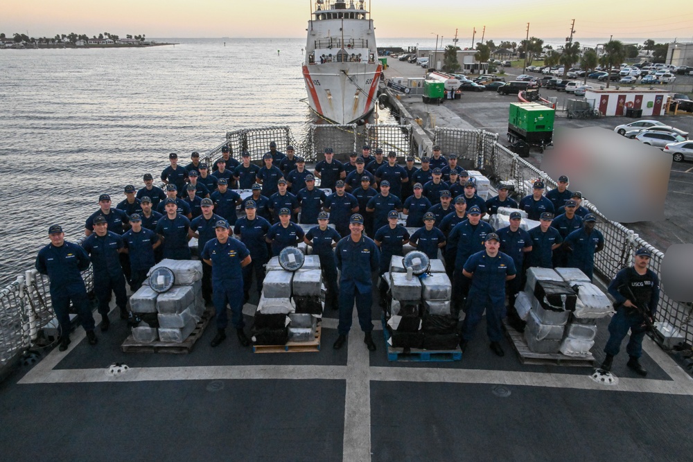 Coast Guard Cutter Resolute crew returns home, offloads approximately $115 million worth of drugs in St. Petersburg