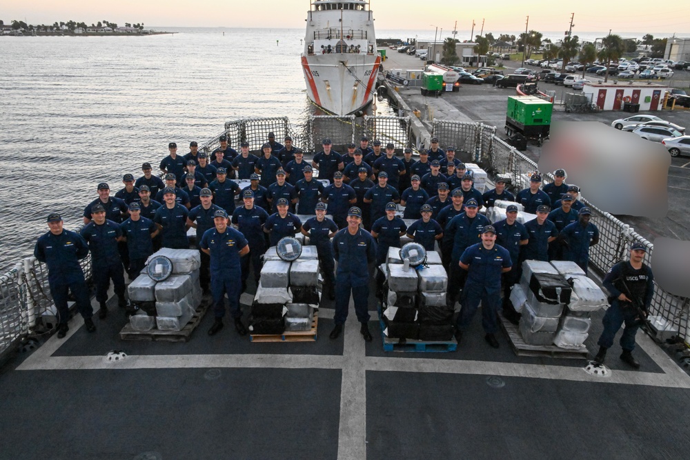 Coast Guard Cutter Resolute crew returns home, offloads approximately $115 million worth of drugs in St. Petersburg