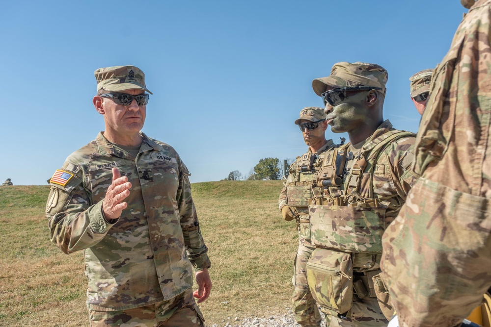 Chief of Staff of the Army and Sergeant Major of the Army visit Fort Campbell