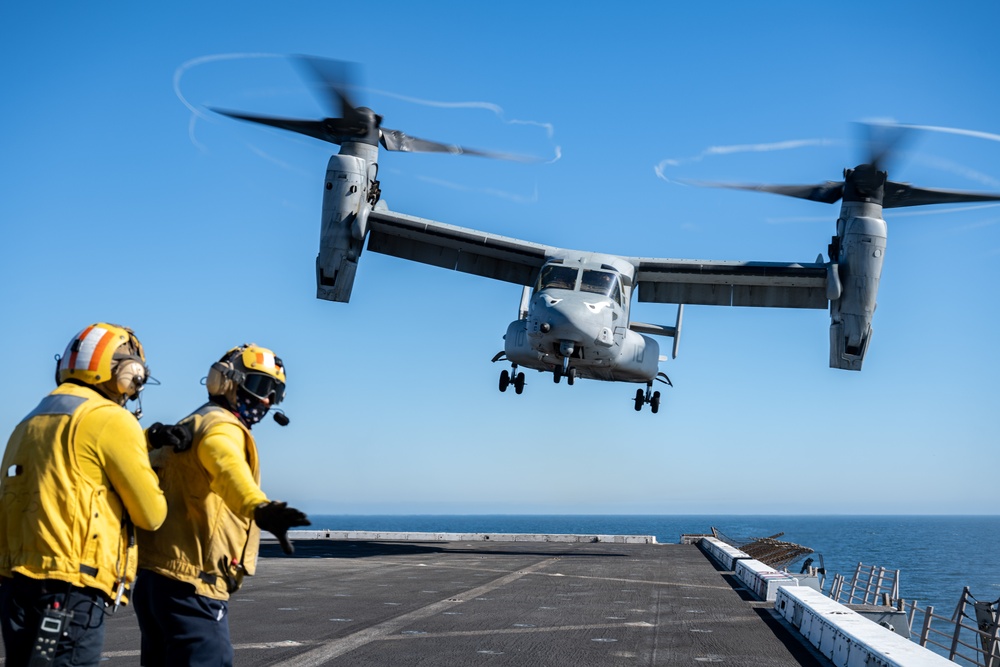 Osprey Deck Landing Qualifications aboard USS Somerset (LPD 25)