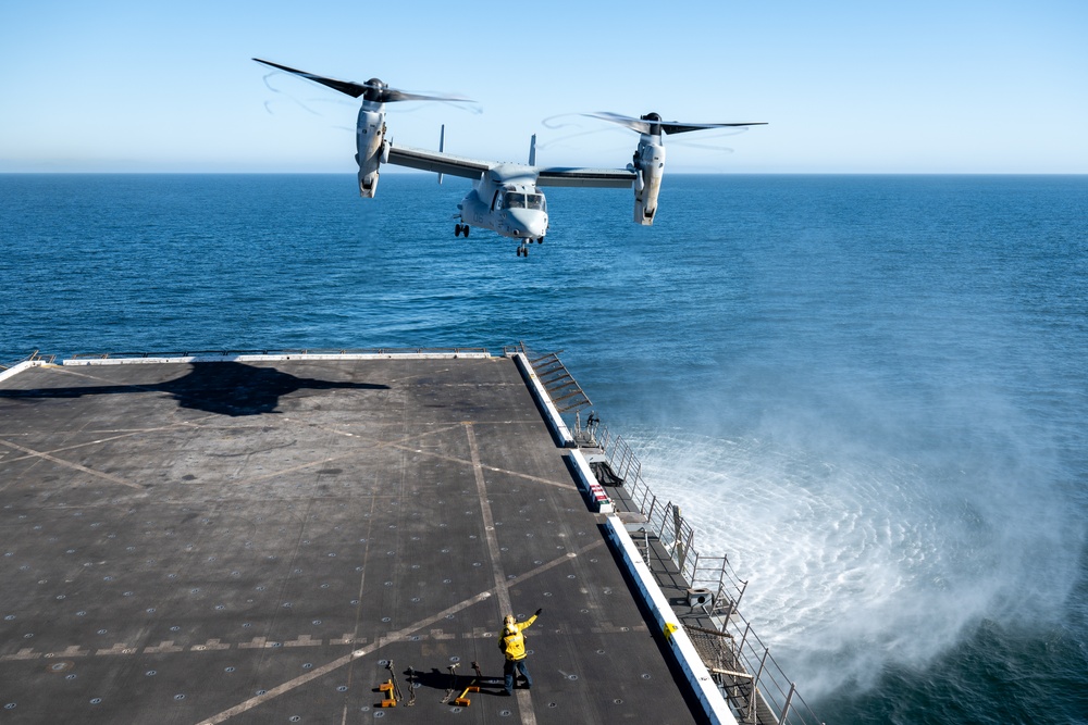 Osprey Deck Landing Qualifications aboard USS Somerset (LPD 25)