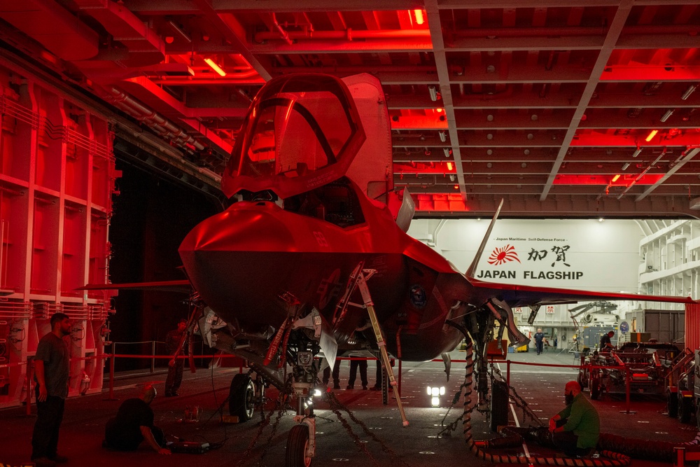 F-35 maintainers perform servicing inspection aboard JS Kaga during sea trials