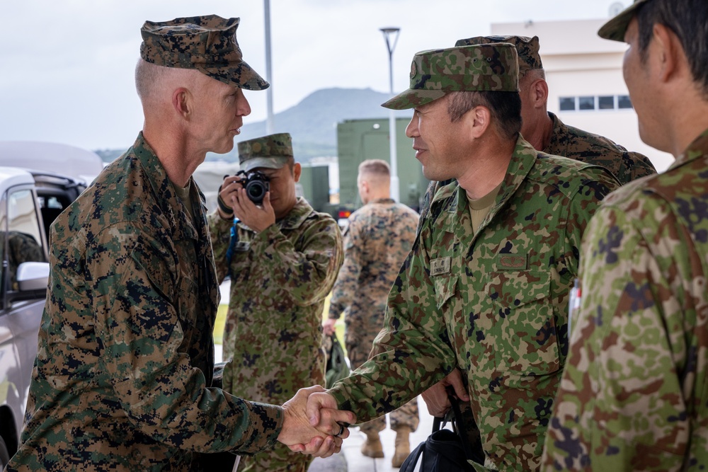 KS 25 | MARFORPAC and III MEF Commanding Generals Visit Camp Ishigaki