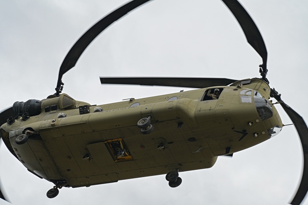 173rd Airborne Brigade Chinook jump at Grafenwoehr