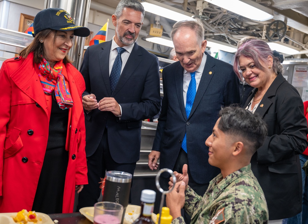 Crew of USS Oscar Austin (DDG 79) conducts ship tour for Spanish Minister of Defense