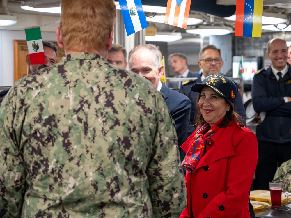 Crew of USS Oscar Austin (DDG 79) conducts ship tour for Spanish Minister of Defense