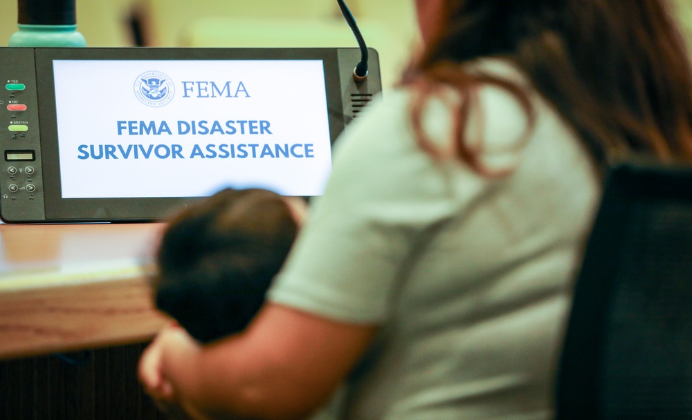 Disaster Survivor Assistance Teams Help Survivors in Orlando