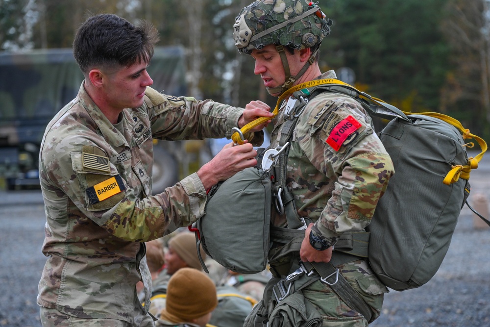 173rd Airborne Brigade jumps at Bunker Drop Zone