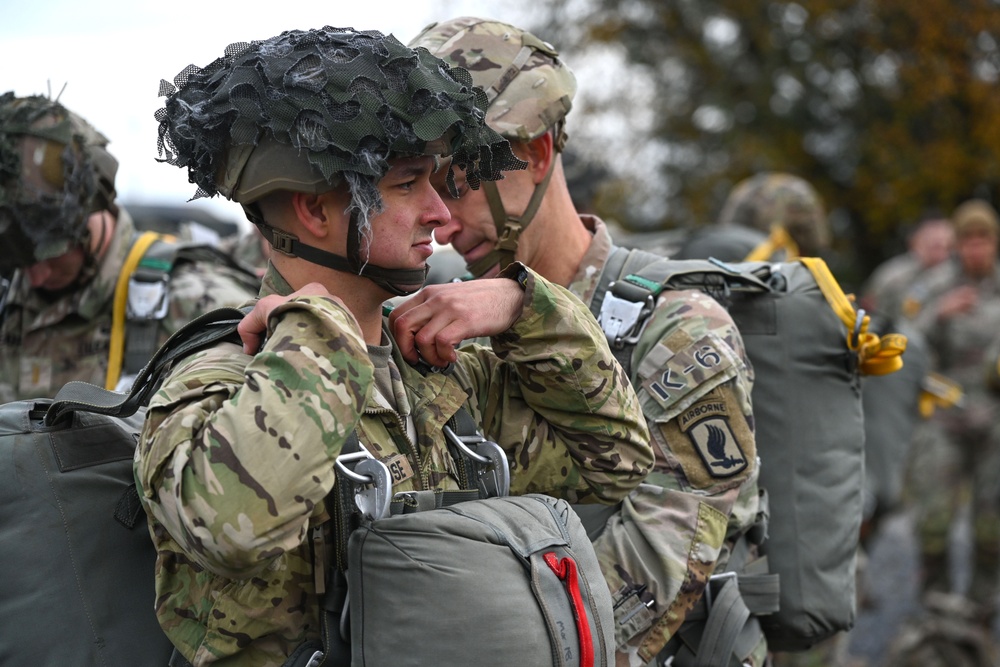 173rd Airborne Brigade jumps at Bunker Drop Zone