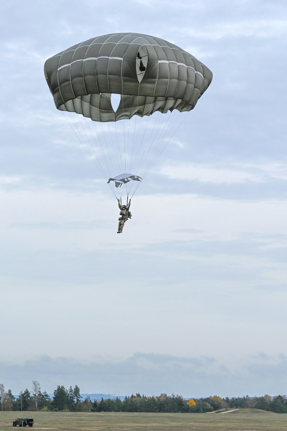 173rd Airborne Brigade jumps at Bunker Drop Zone