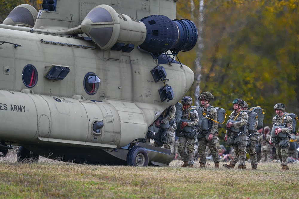 173rd Airborne Brigade jumps at Bunker Drop Zone