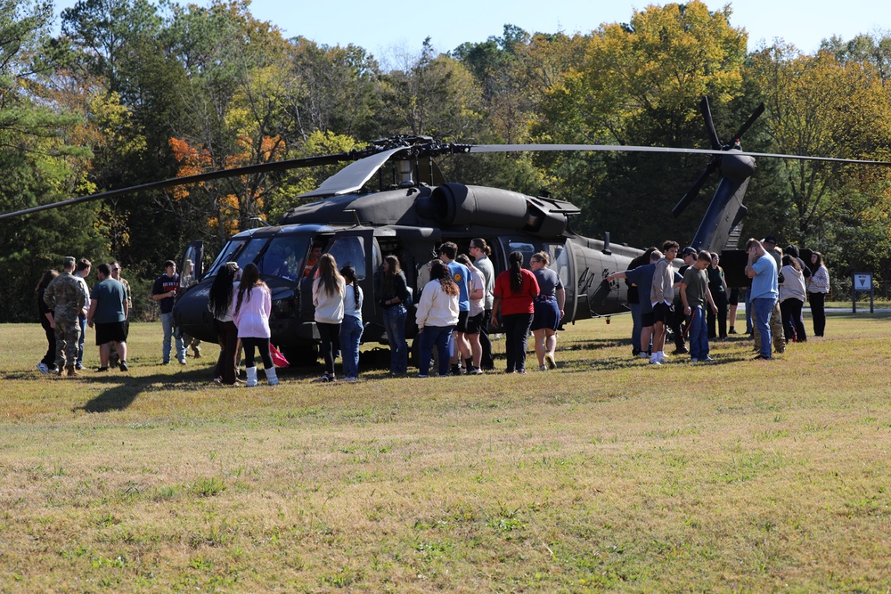 Career Day for local high schools hosted by Tennessee National Guard