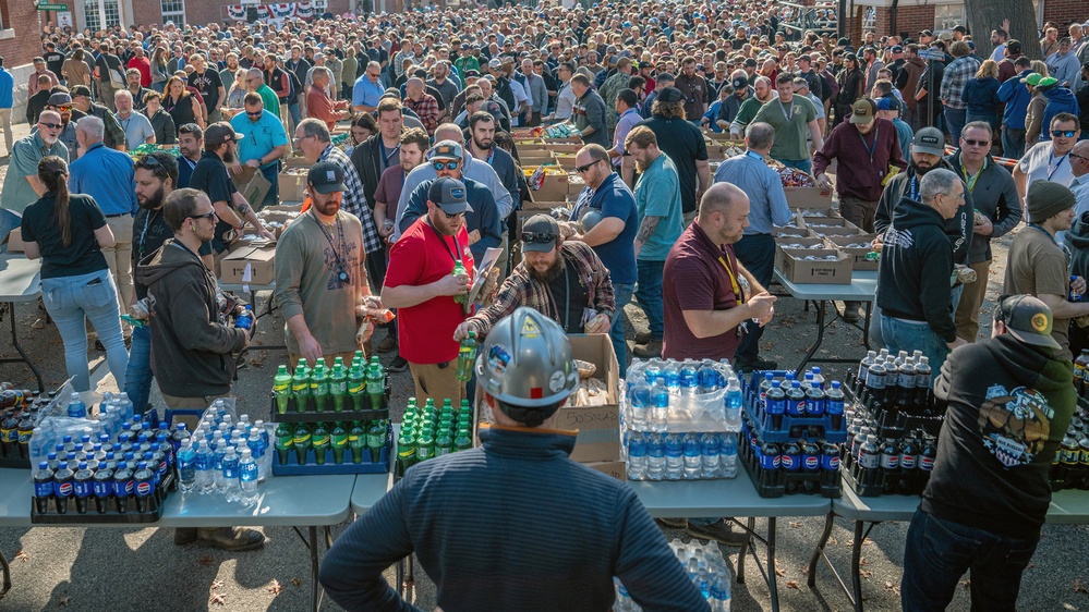 PNSY Hosts PROS on the Mall Event