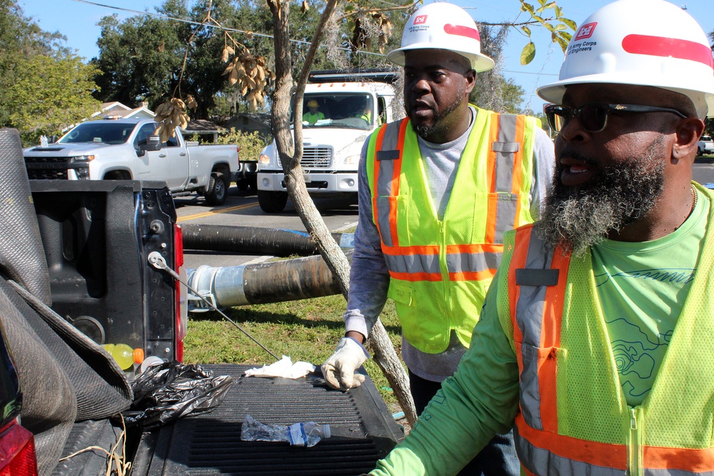 USACE sends water pumps to bring flood relief to Lake Bonny residents