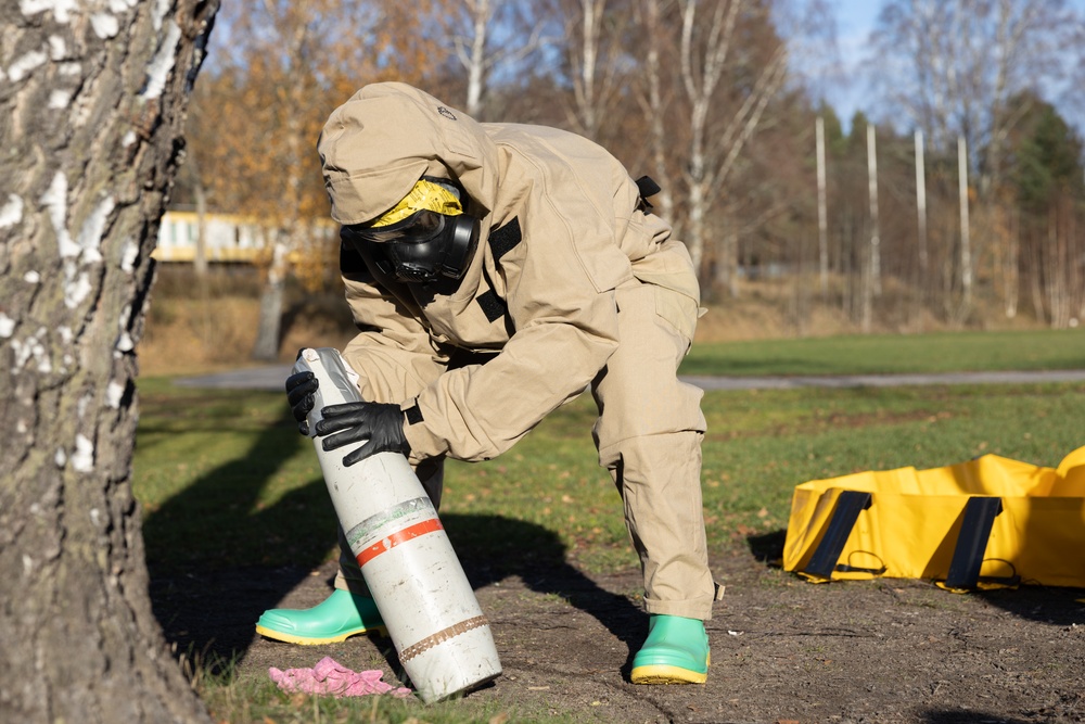 EOD and CBRN Conduct Training Together