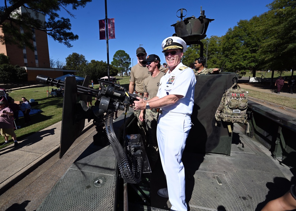 U.S. Navy VADM and SWCC visit Mississippi State University