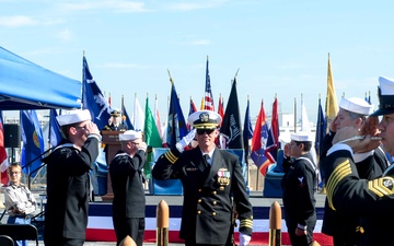 USS Manchester (LCS 14) Blue Crew Conducts Change of Command