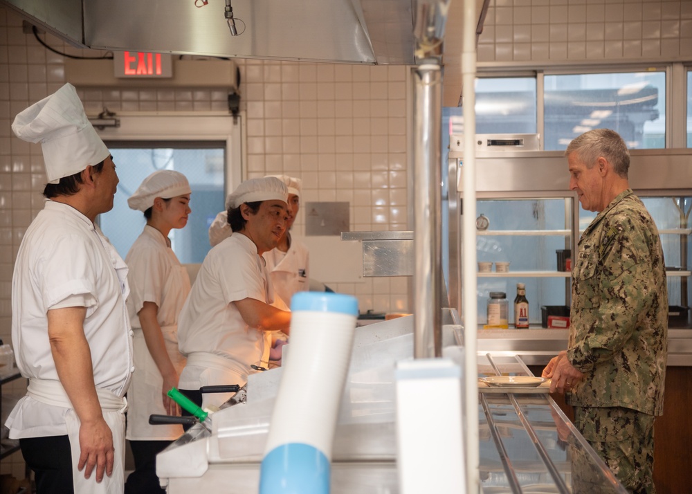 Adm. Koehler Visits CFAS