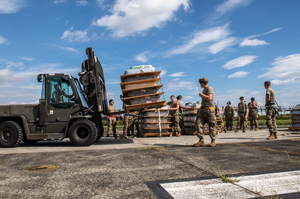 21 SOS, SOAMXS commit to proficiency with CV-22 precautionary landing practice