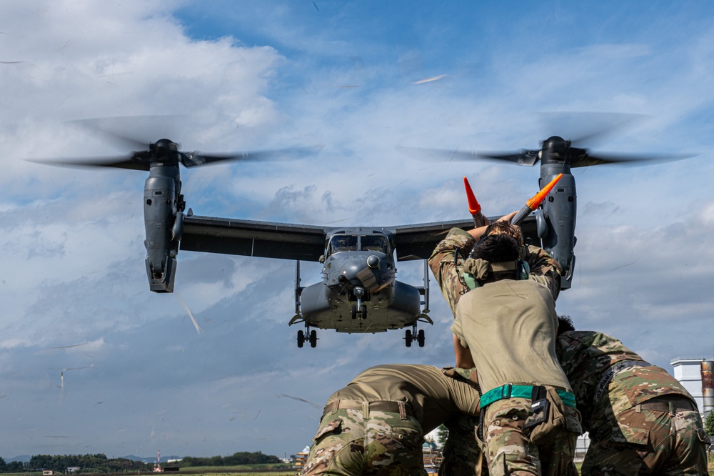 21 SOS, SOAMXS commit to proficiency with CV-22 precautionary landing practice