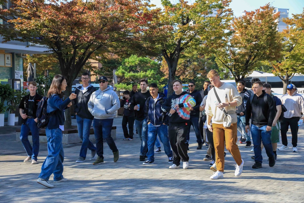 Thunder Soldiers experience Korean culture in Seoul