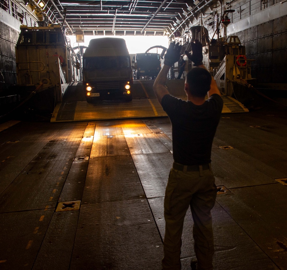 LCAC Maneuvers