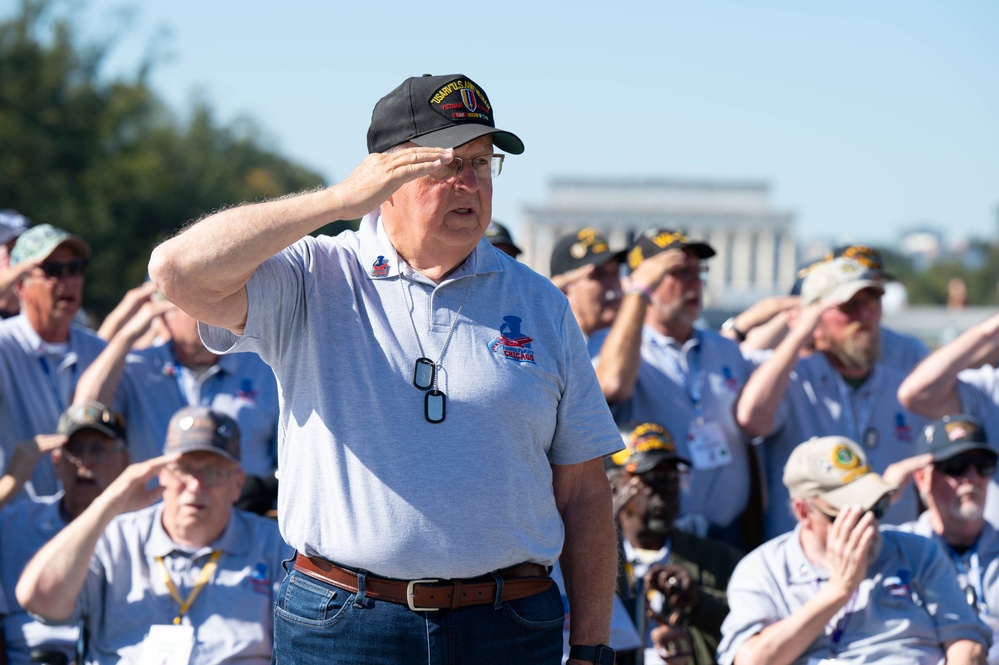 Joint Service Color Guard presents colors to wartime veterans